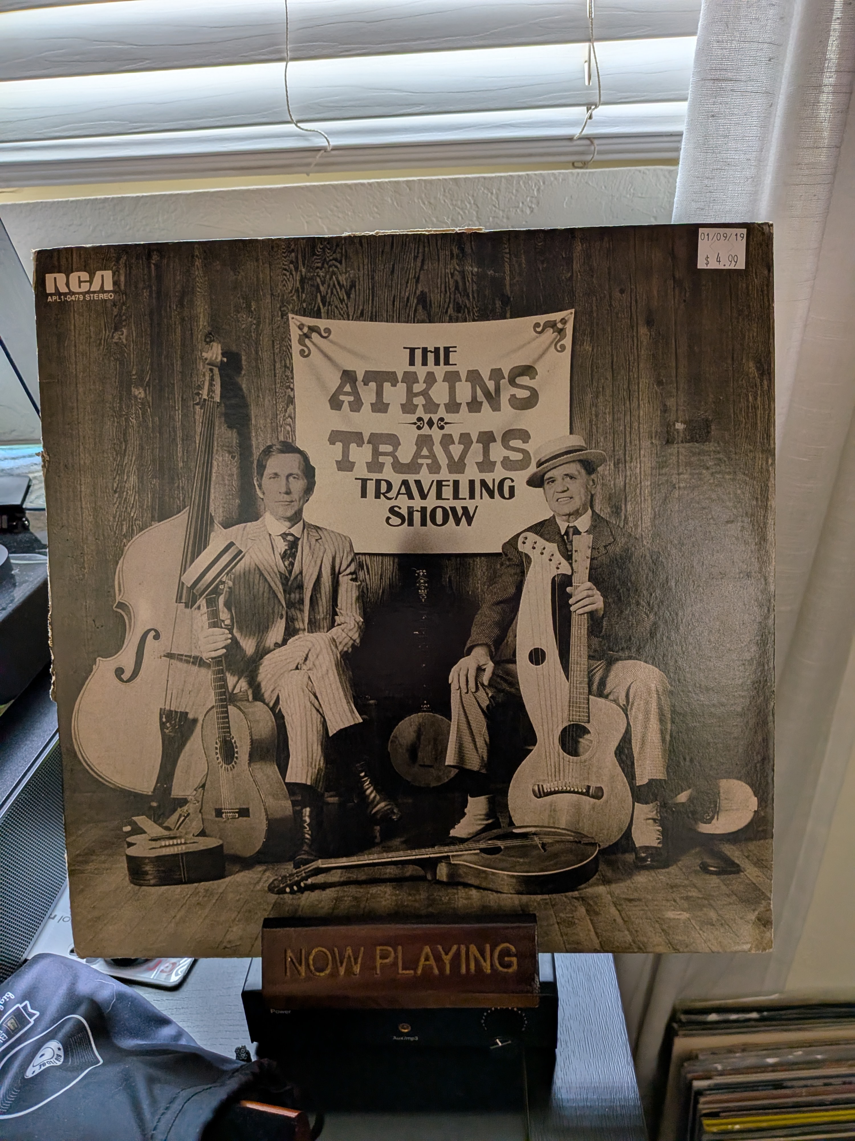 Now Playing: Chet Atkins & Merle Travis - The Atkins & Travis Traveling Show