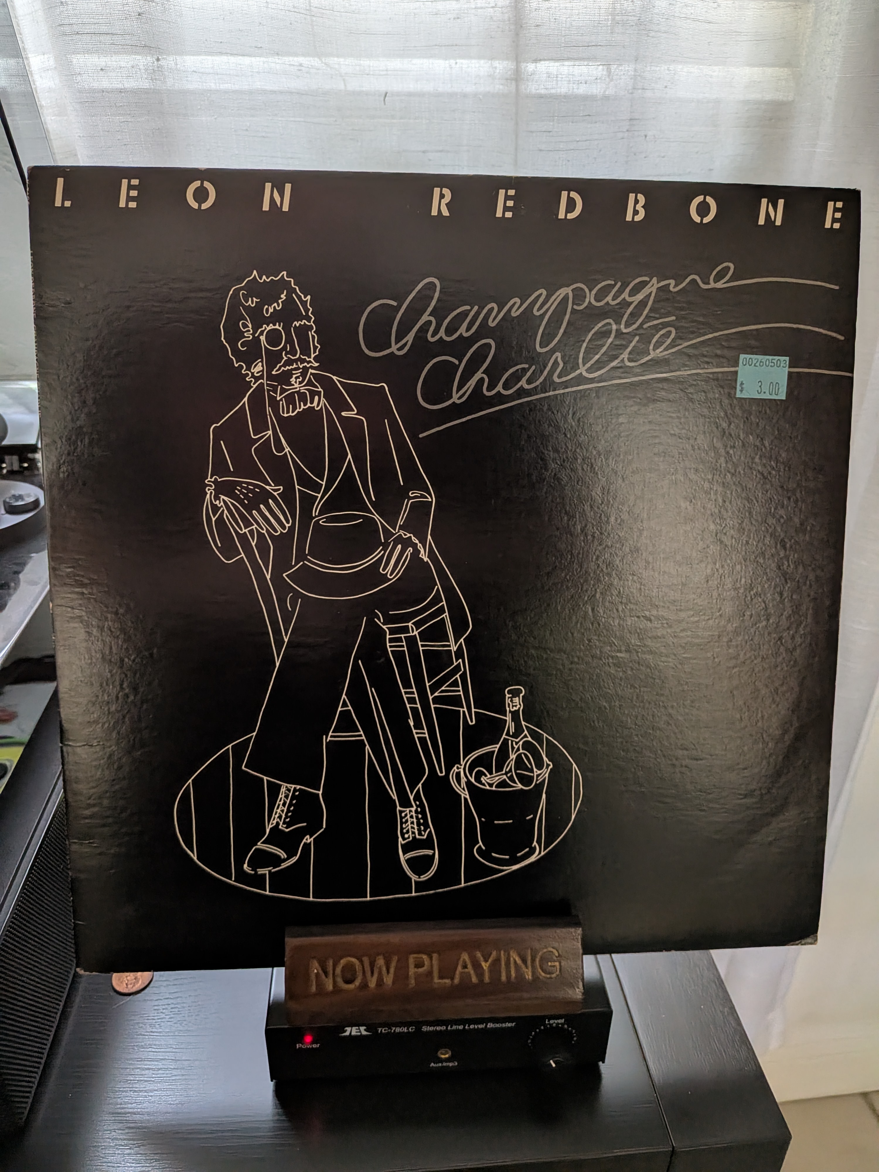 Now Playing: Leon Redbone - Champagne Charlie